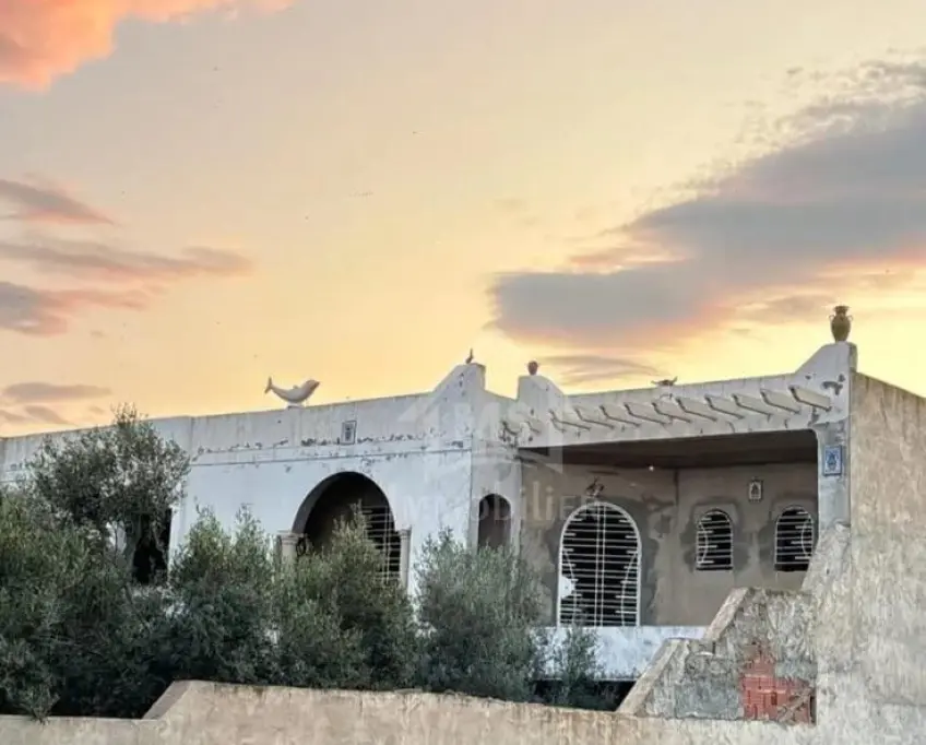 Une maison à vendre à 140 md à hammamet sud 51355351