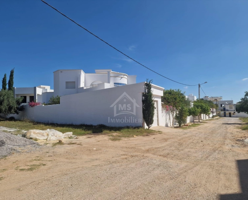 Villa encours de construction à mrezga à vendre 51355351