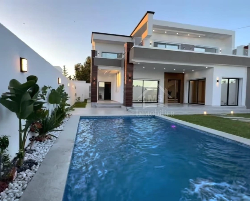 Villa s+4 toute neuve avec piscine à vendre à hammamet sud