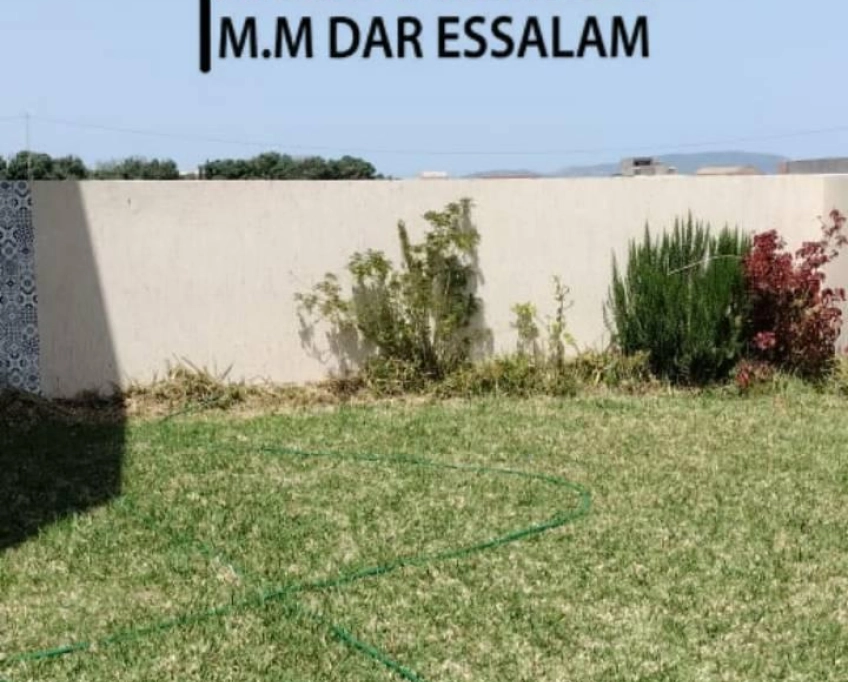 Deux maisons près de la plage à vendre