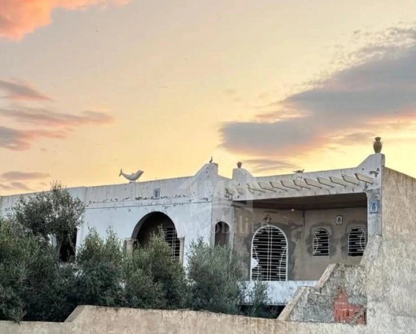Une maison à vendre à 140 md à hammamet sud 51355351