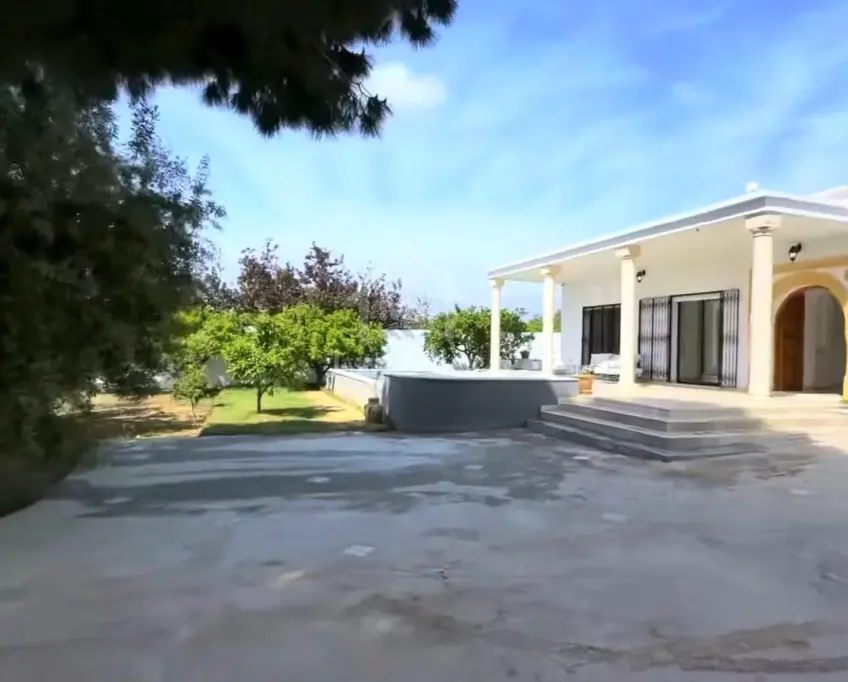 Charmante villa avec piscine à vendre à hammamet 51355351