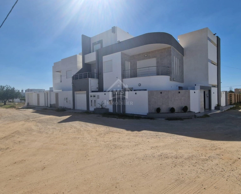 Terrain constructible de 250 m² à mrezga à vendre 51355351