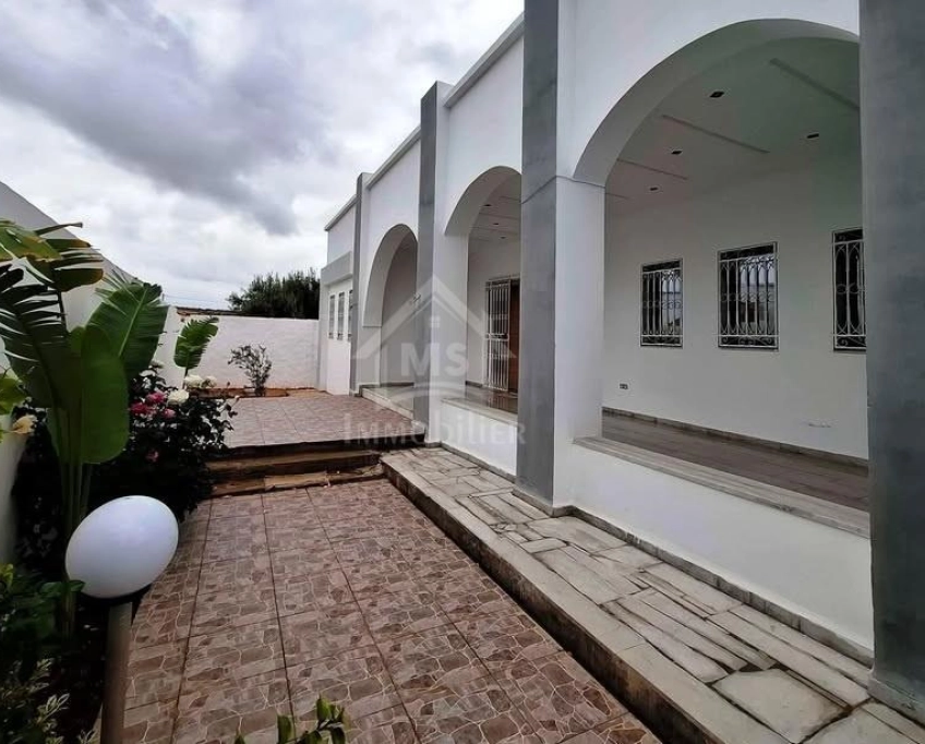 Coquette villa s+3 à birbouregba à vendre 51355351