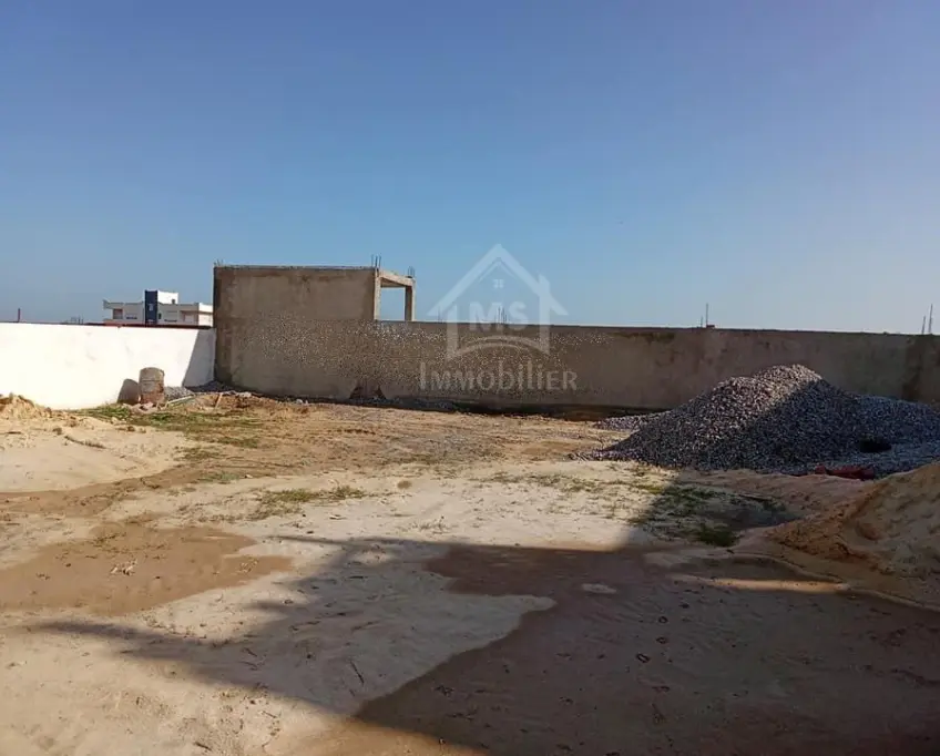 Terrain clôturé de 315 m² à km71 coté plage à vendre 51355351