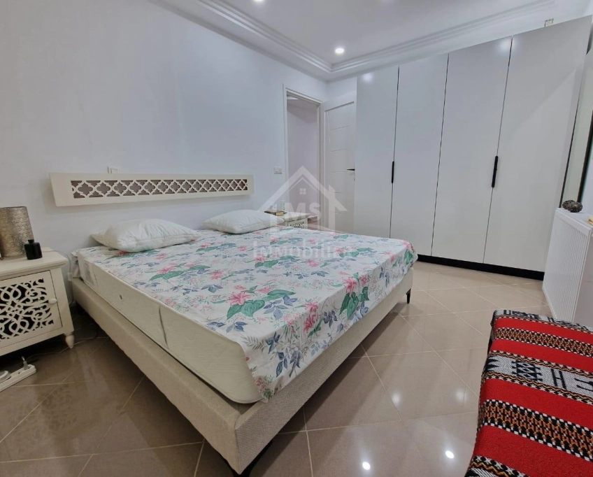 Duplex meublé avec vue de mer à hammamet nord à vendre