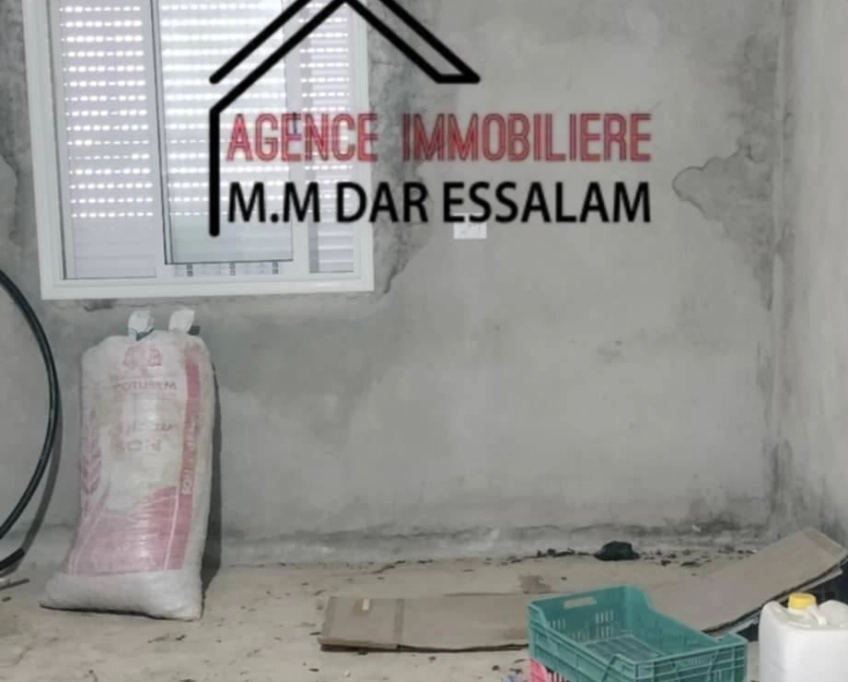 Terrain agricole contenant une maison à vendre