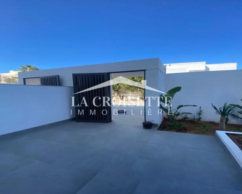 Villa s3 avec piscine à gammarth mvl0015