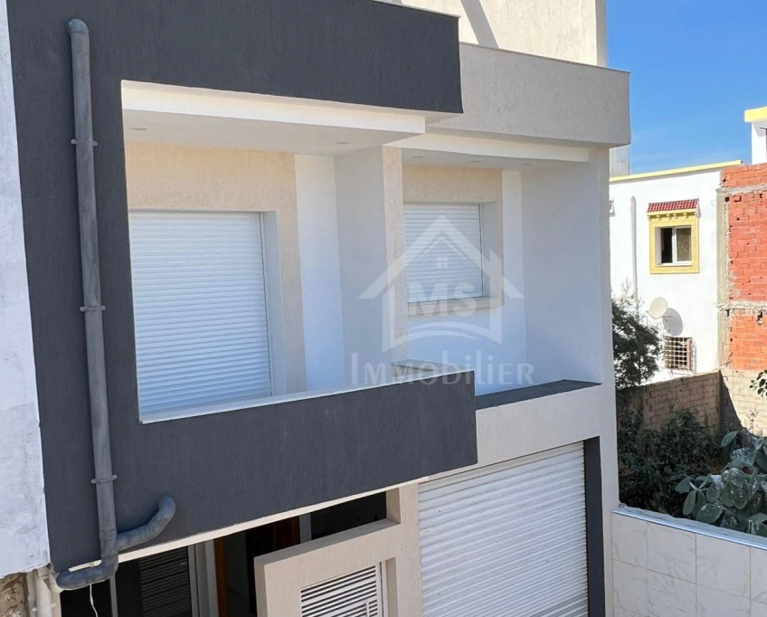 Charmant triplex tout neuf à hammamet sud à vendre 51355351