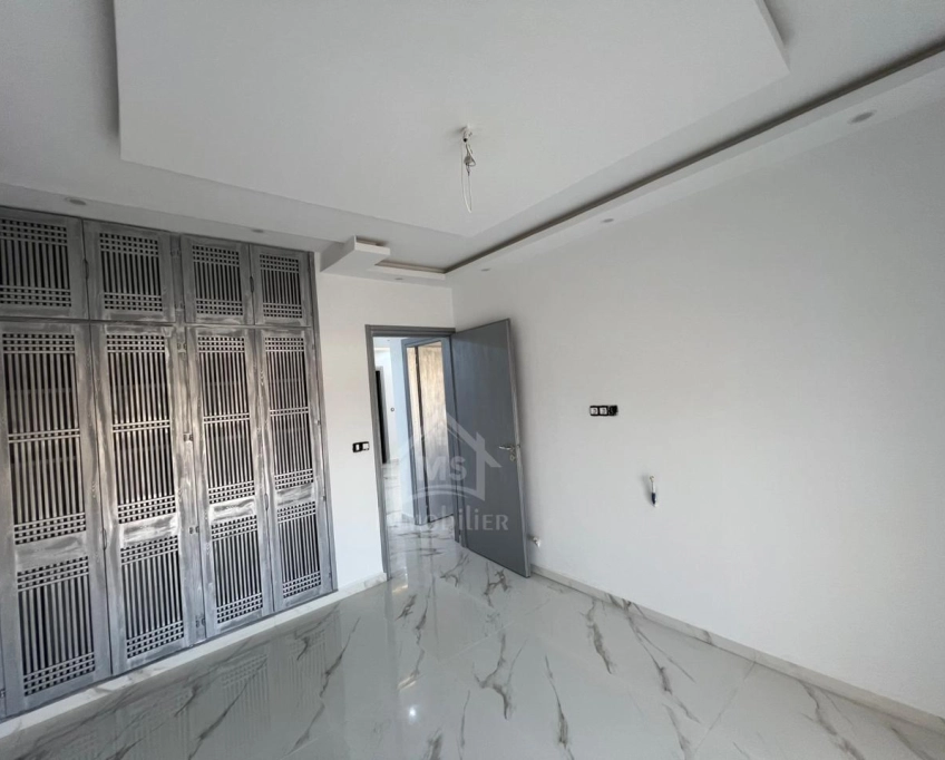 Charmant triplex tout neuf à hammamet sud à vendre 51355351