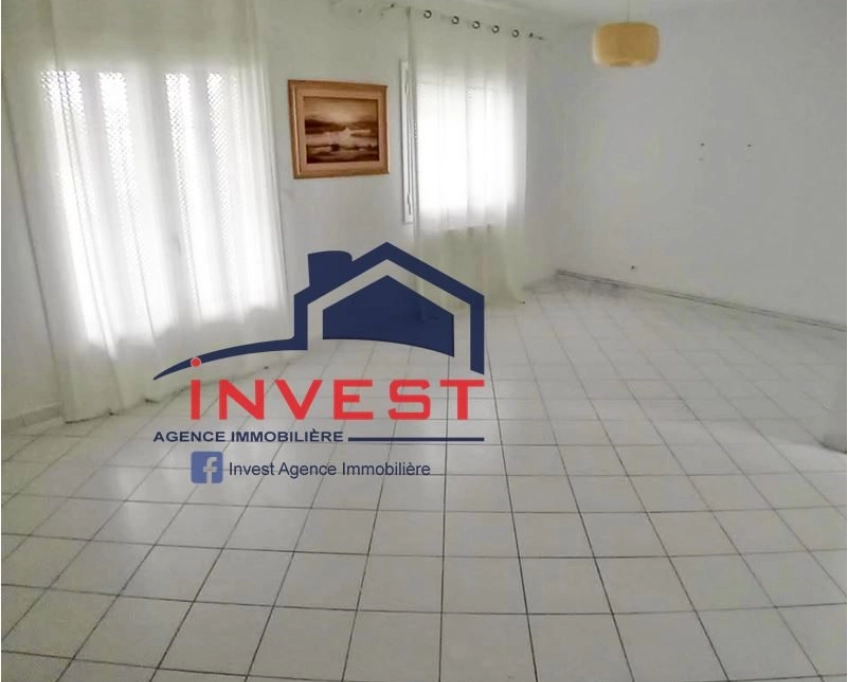 Duplex s+2 avec jardin & vue mer à gammarth