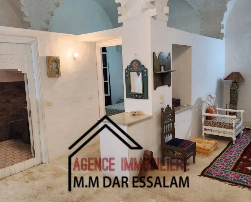 Une grande villa près de la mer à vendre