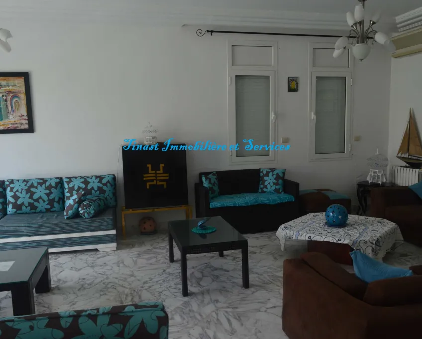 Une villa s+4 à hammamet nord pour la location estivale