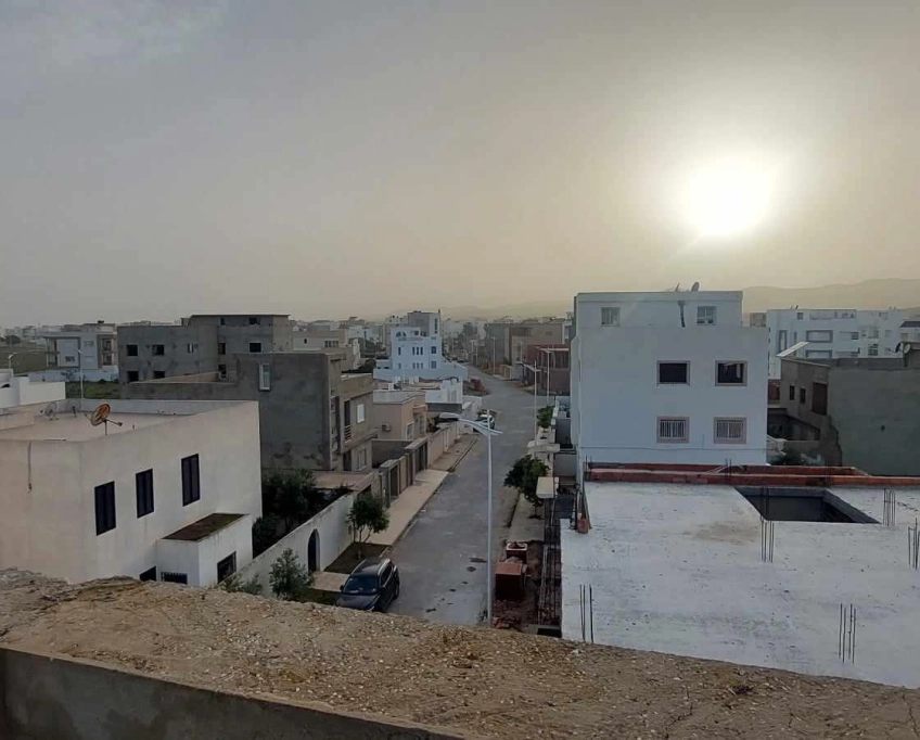 Vente de maison inachevée à la cité el wafa elmrezga