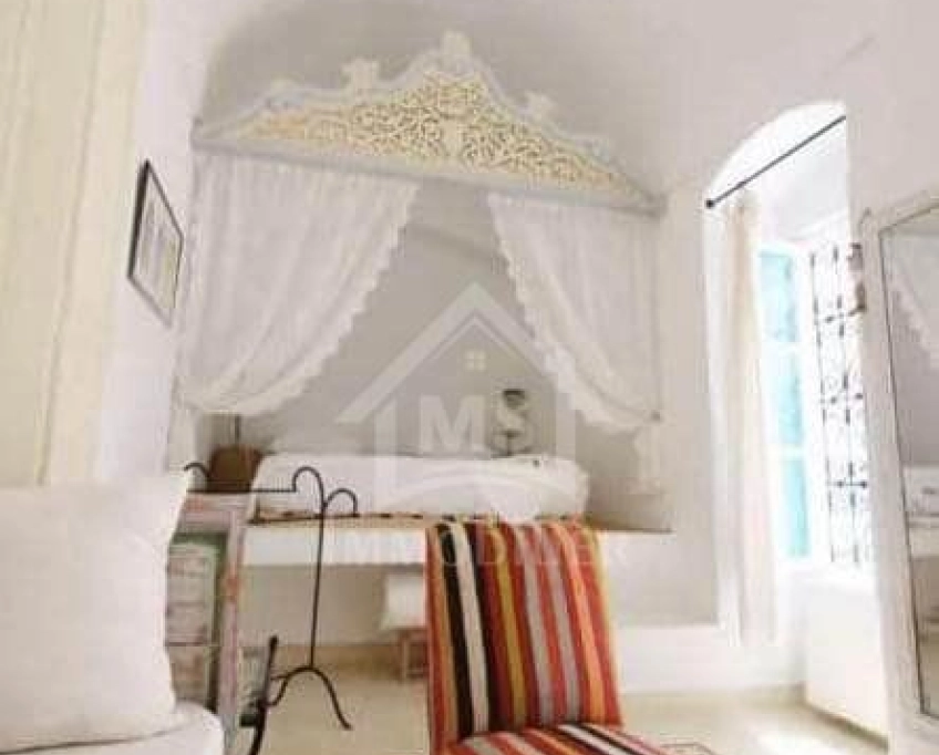 Maison arabesque avec piscine à nabeul à vendre 51355351