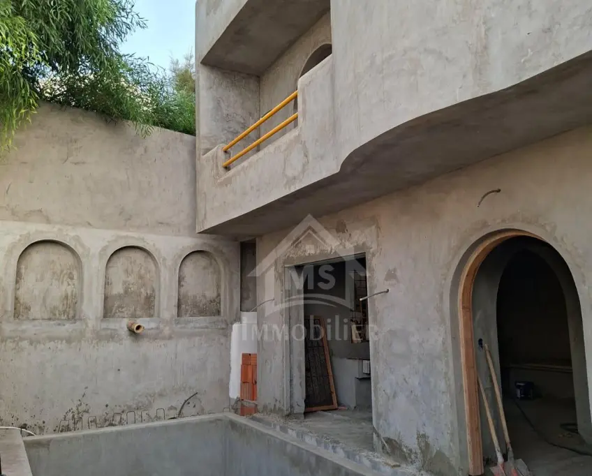 Duplex s+2 avec piscine encours de finition à vendre51355351