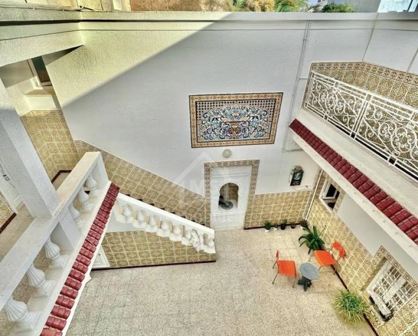 Maison arabesque s+4 à vendre à béni khiar 51355351