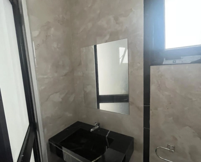 Villa avec piscine près de la mer