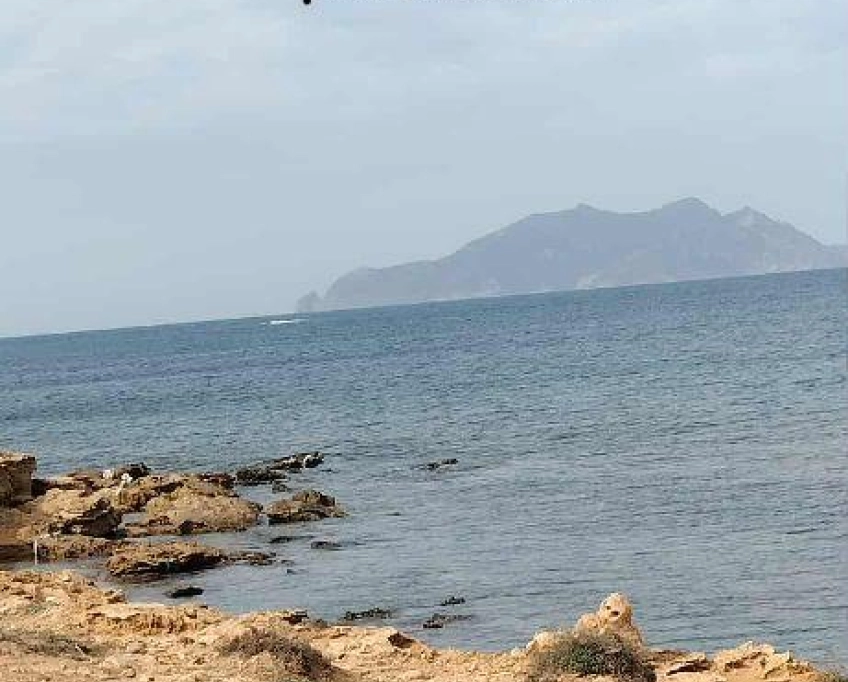 Terrain près de la mer à vendre