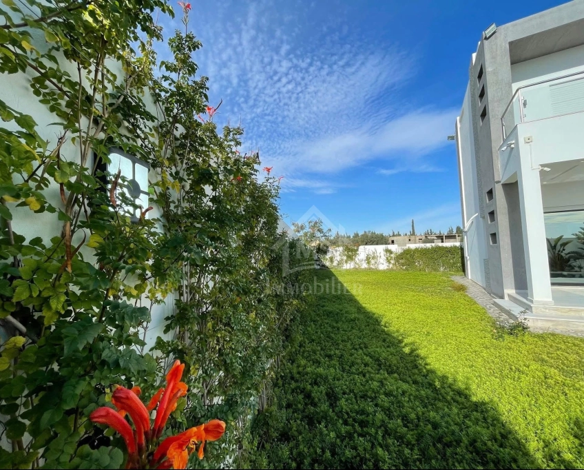 Villa s+4 toute neuve avec jardin et piscine à hammamet sud 51355351