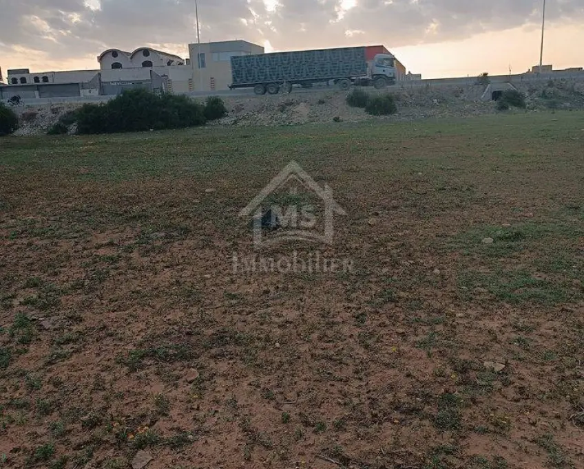 Terrain pieds dans l'eau de 9716 m² à korba à vendre 51355351