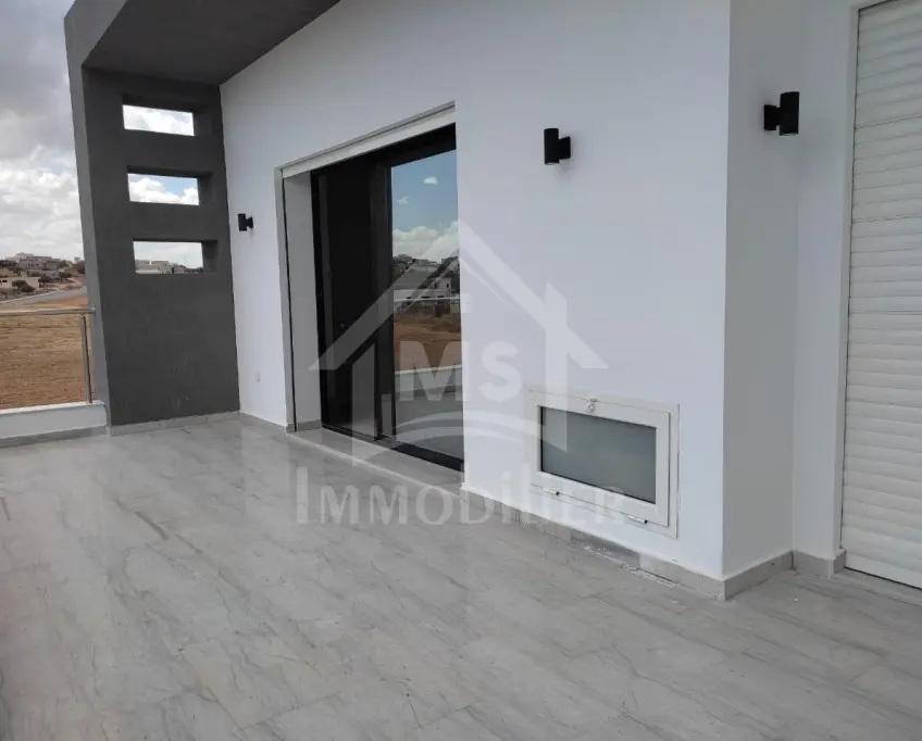 Villa s+4 toute neuve avec jardin et piscine à hammamet sud 51355351