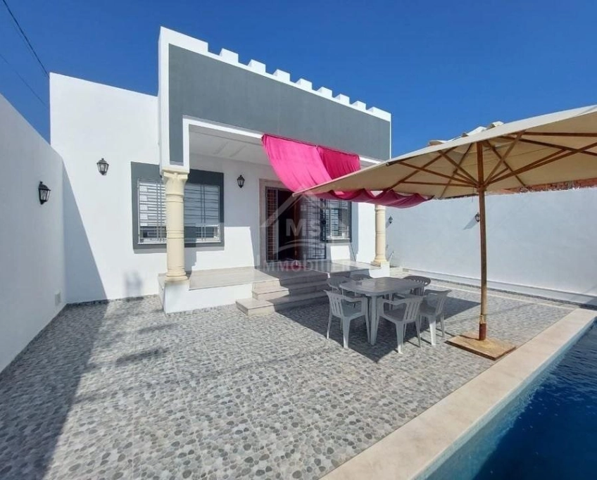 Une villa meublée avec piscine à vendre à hammamet 51355351