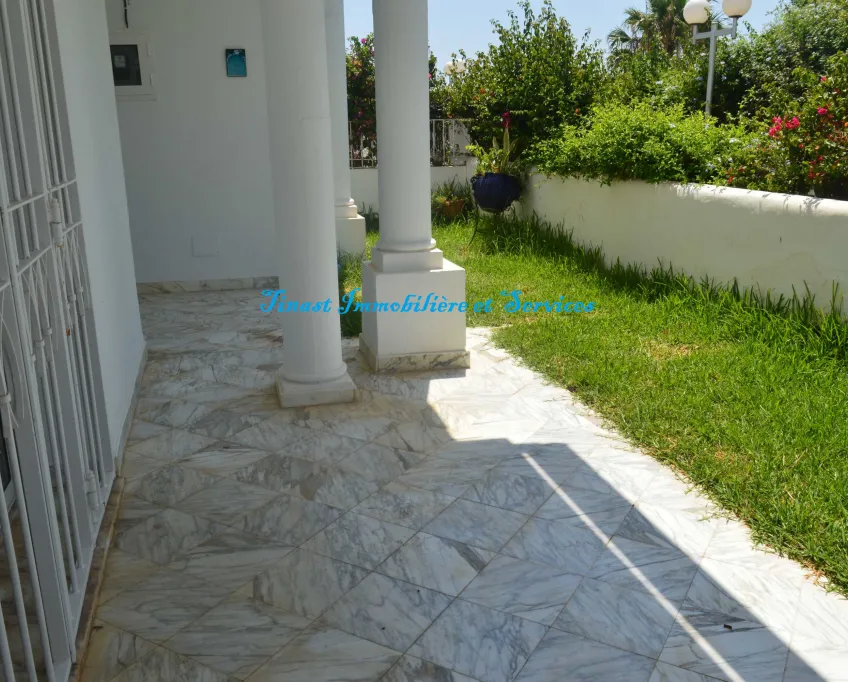 Une villa s+4 à hammamet nord pour la location estivale