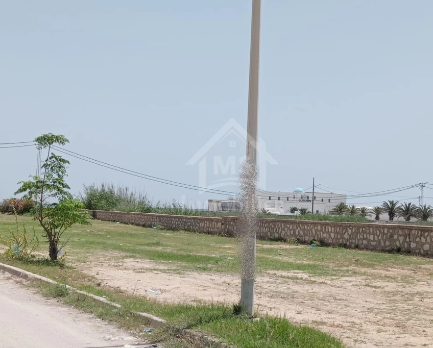 Un lot de terrain de 870 m² à vendre à korba 51355351