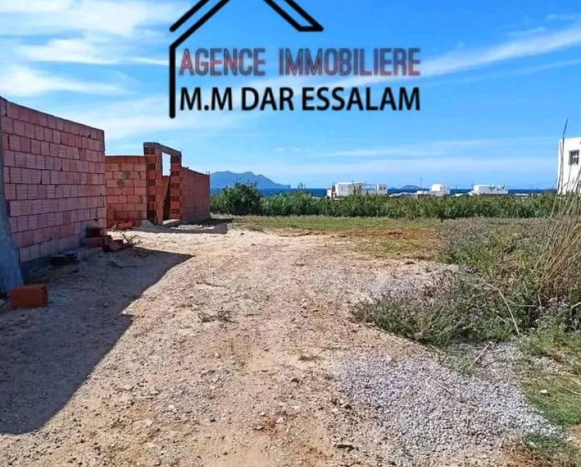 Terrain près de la mer à vendre