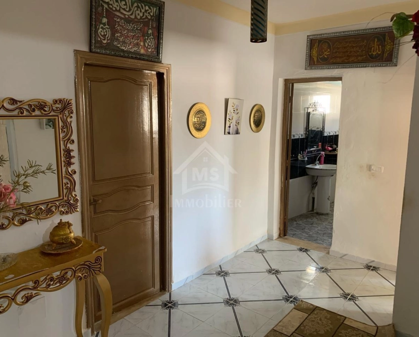 Spacieuse maison s+2 avec jardin à hammamet sud à vendre 51355351