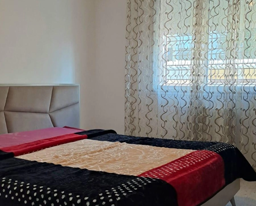 Particulier l apt s4 meublé neuf proche lac2 cité palmeraies l'aouina