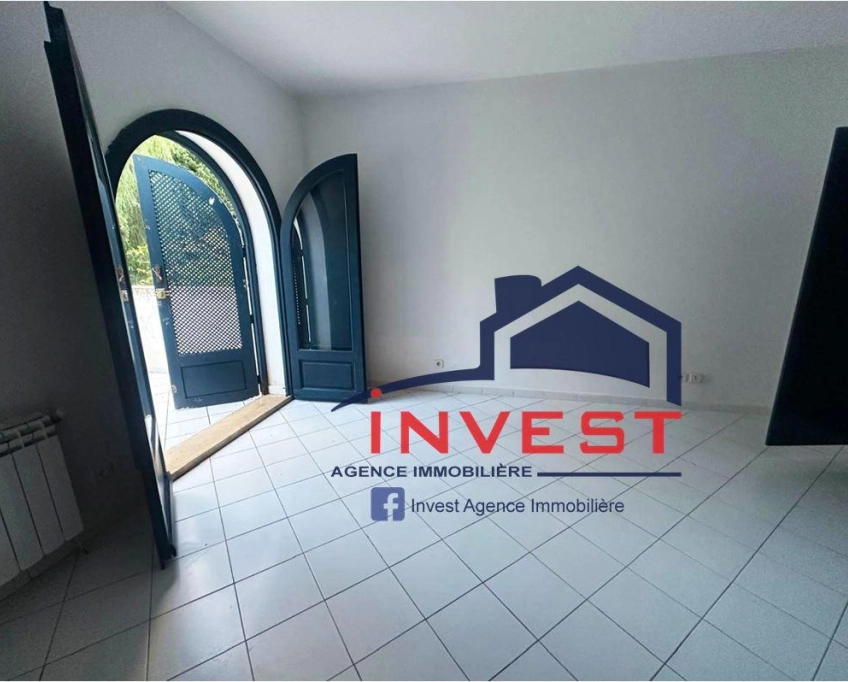 Duplex s+3 avec terrasse et jardin à gammarth supérieur