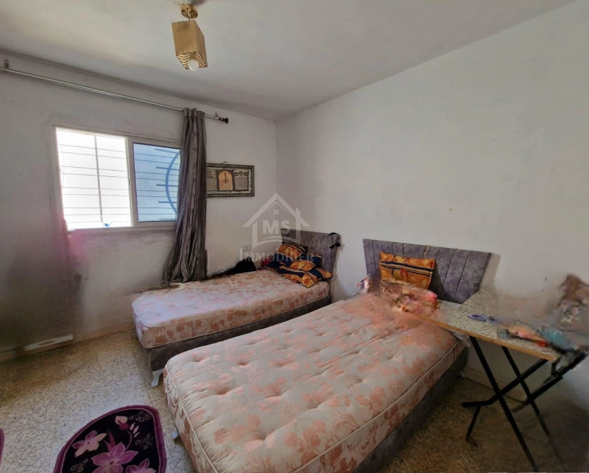 Maison s+2 avec garage et jardin à hammamet sud à vendre 51355351