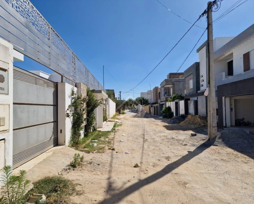 Terrain constructible de 520 m² à mrezga à vendre 51355351