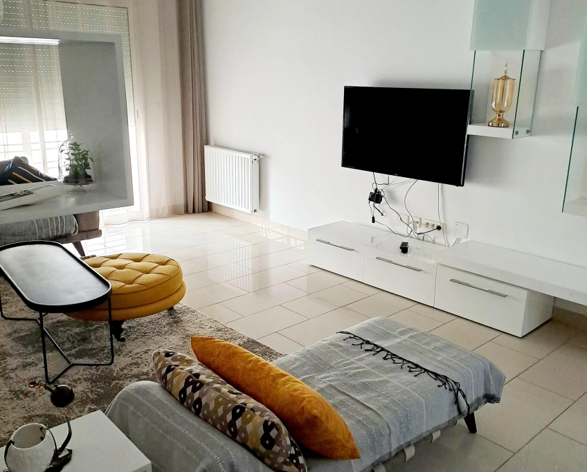 Particulier l apt s4 meublé neuf proche lac2 cité palmeraies l'aouina