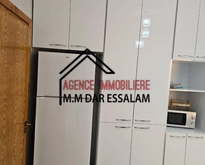 Villa avec un piscine près de la plage à vendre