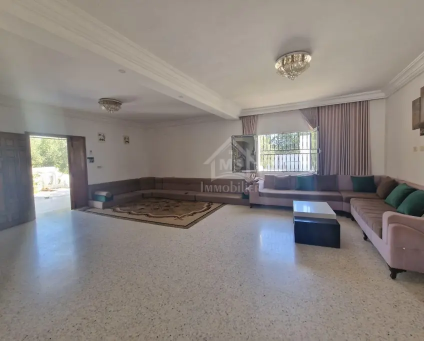 Spacieuse maison s+2 à hammamet sud à vendre 51355351