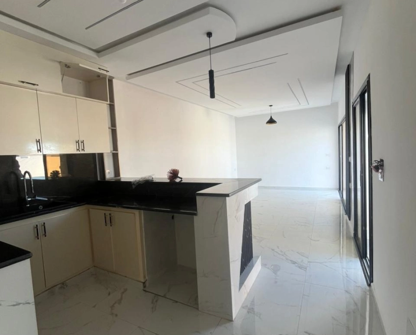 Villa avec piscine près de la mer