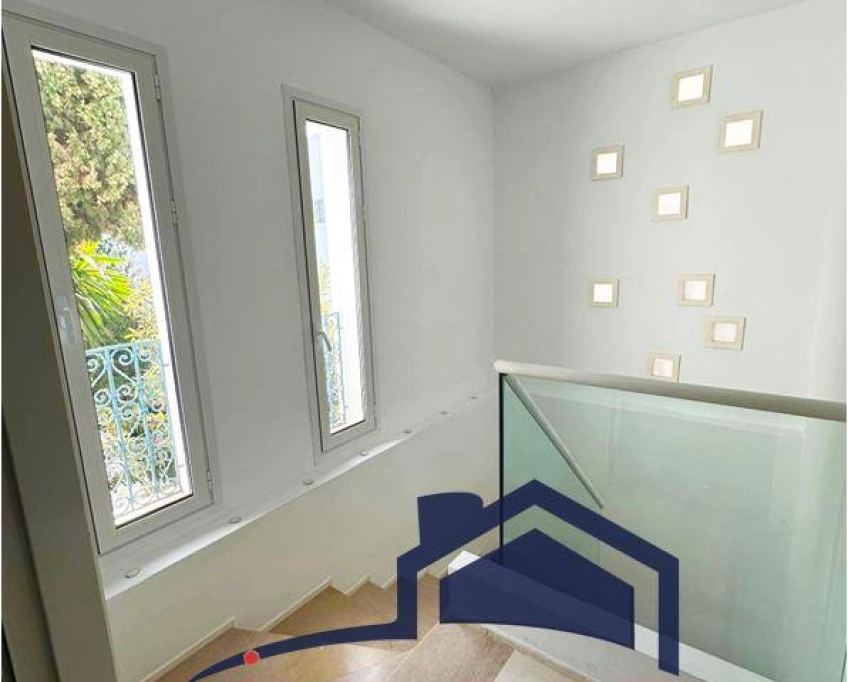 Duplex s+3 vue mer au golden tulip gammarth