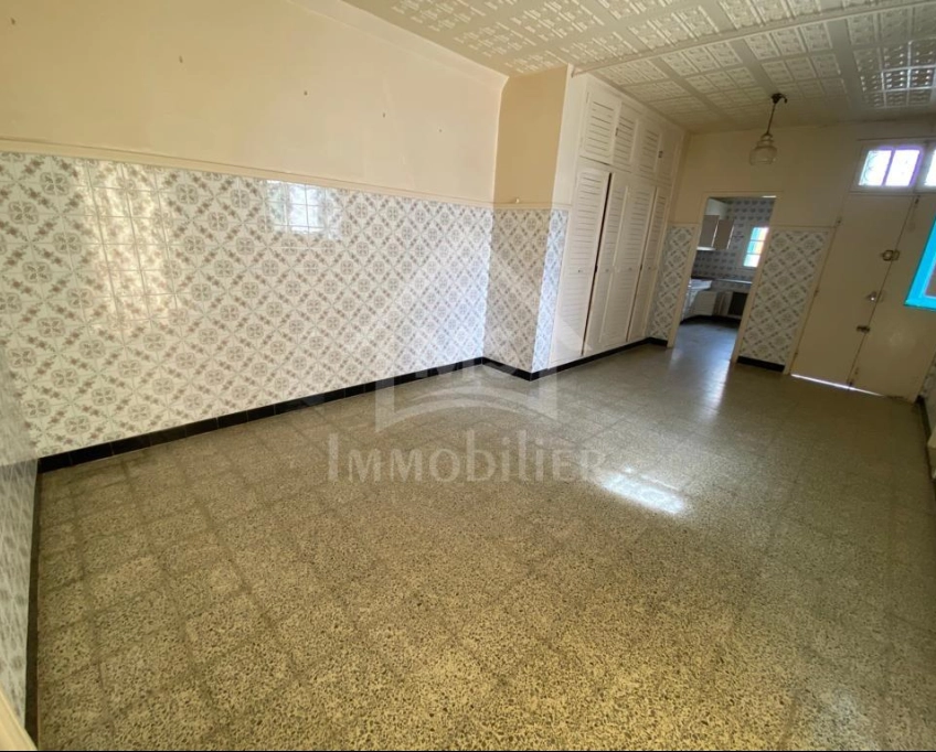 Maison arabesque s+3 avec patio et jardin à vendre 51355351