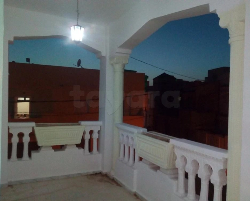 Etage de villa multi usage gafsa centre