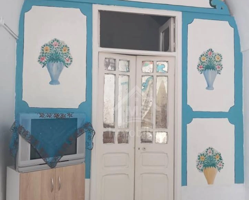 Maison arabesque s+5 à vendre à korba 51355351